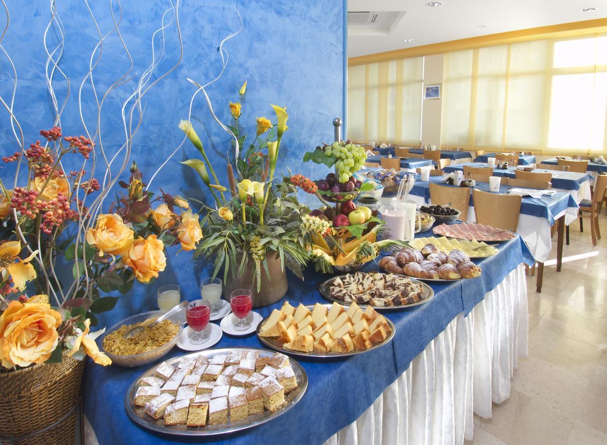 Hotel Caesar Cattolica Esterno foto
